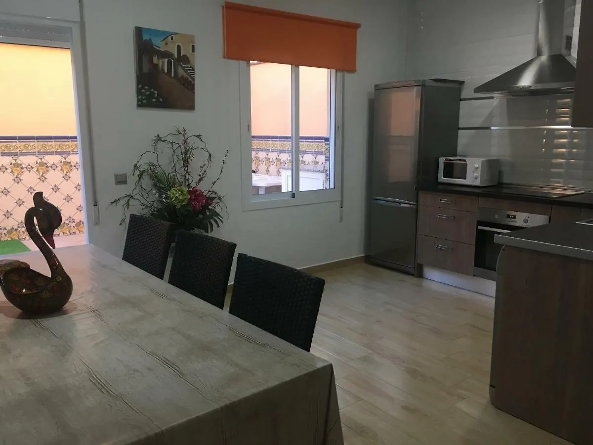 Apartment With Private Patio Fuengirola