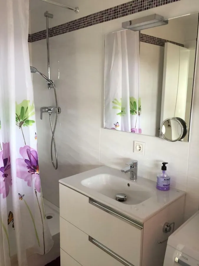 Apartment With Private Patio Fuengirola