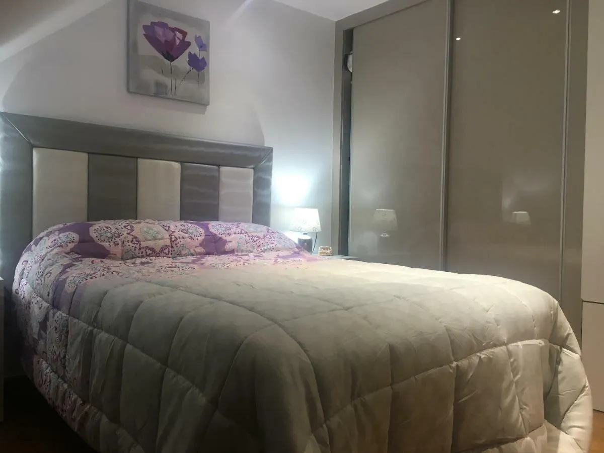 Apartment With Private Patio Fuengirola