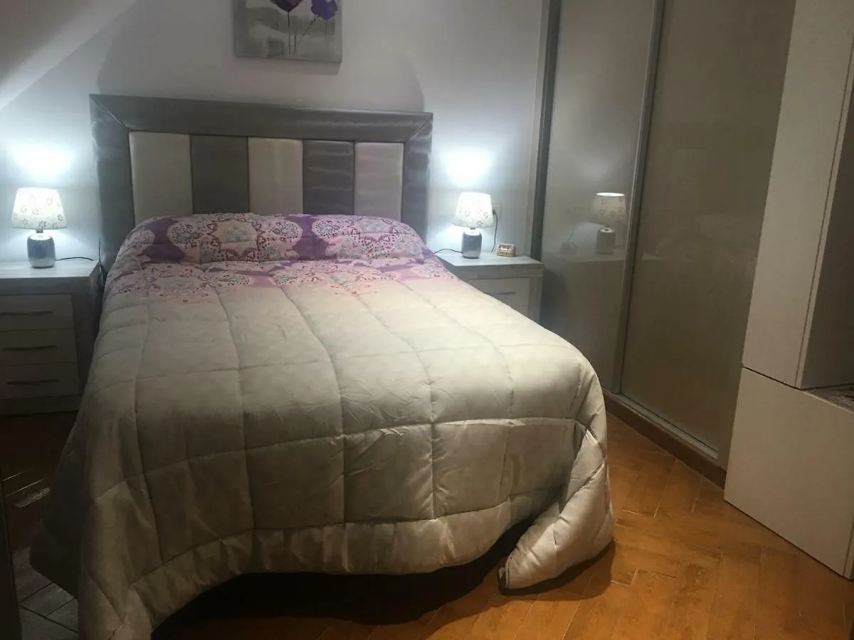 Apartment With Private Patio Fuengirola 0*,