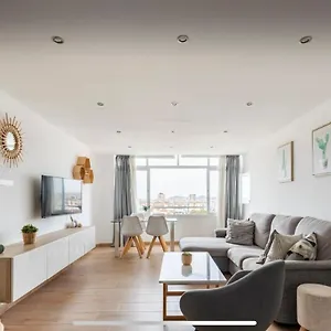 En Boliches Apartamento
