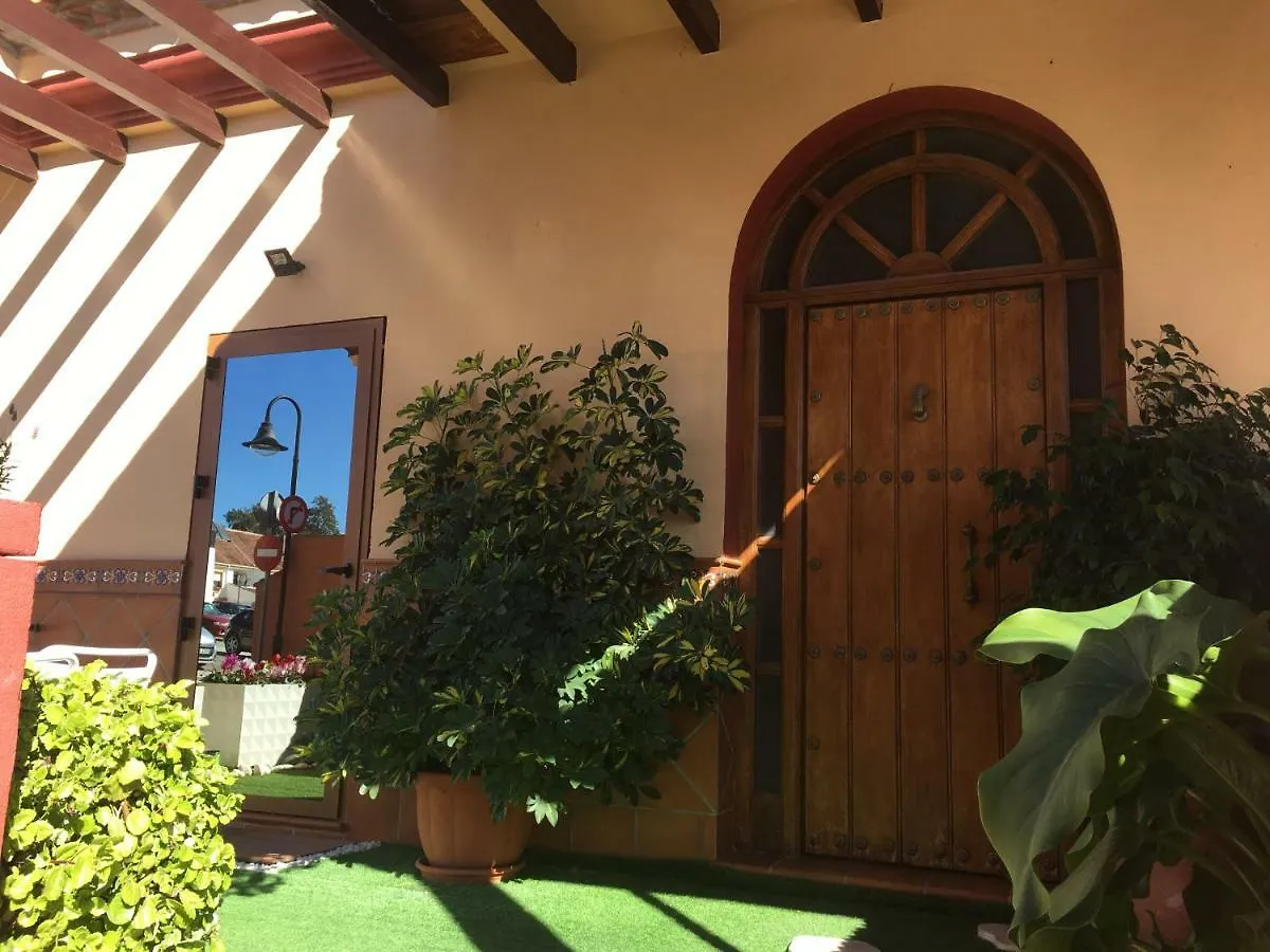 Apartment With Private Patio Fuengirola